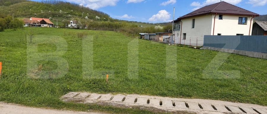 Teren Intravilan ideal pentru constructie case sau investitie in timp