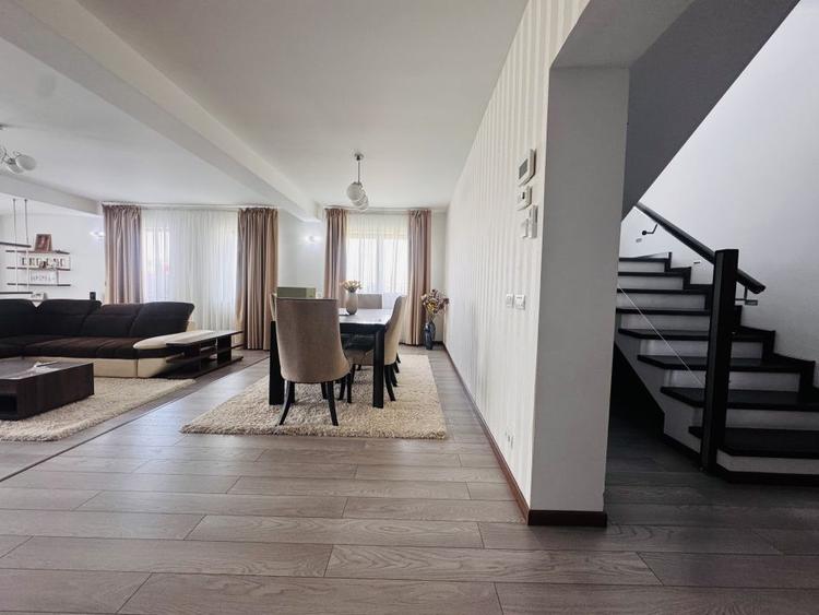 Casa 5 camere | Panouri fotovoltaice 18Kw | Teren 1000mp | Domnesti