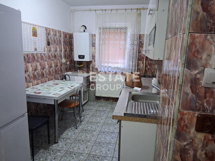 Apartament 3 camere, decomandat, Lipovei