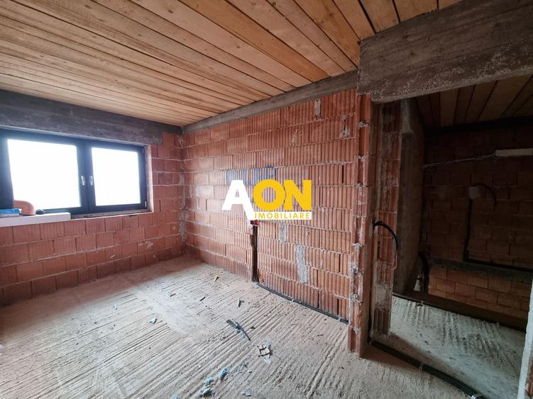 De vanzare 1/2 duplex, 4 camere, 224mp teren, Orizont