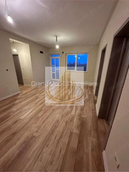 Vânzare jumătate de duplex în Ghiroda