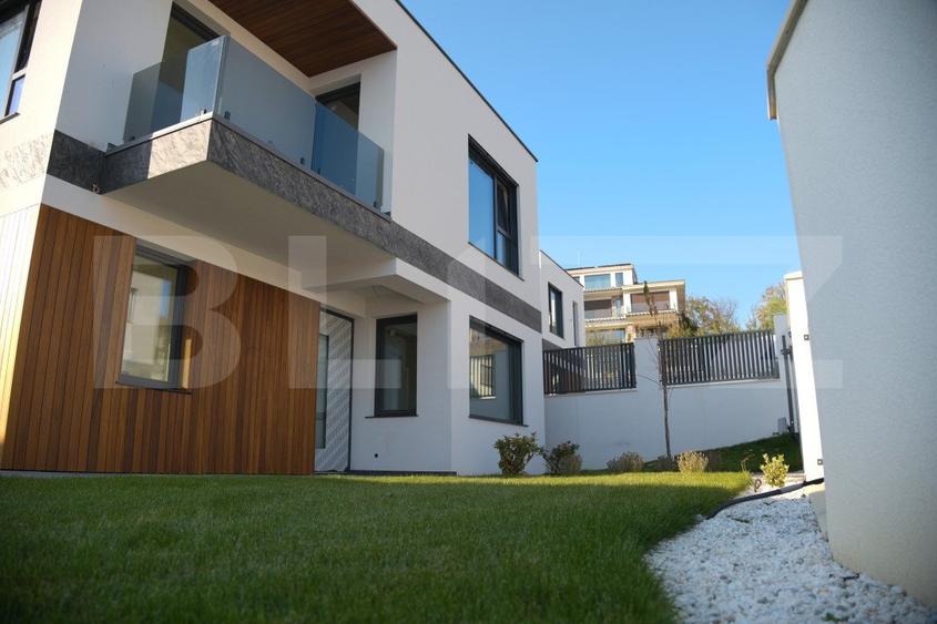 Vila Smart Home, tamplarie casa pasiva, jaluzele ascunse, semineu, sauna.