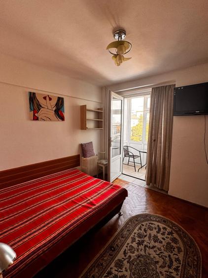 Apartament cu 2 camere decomandat, 50 mp,ultracentrala, zona Teatrul National