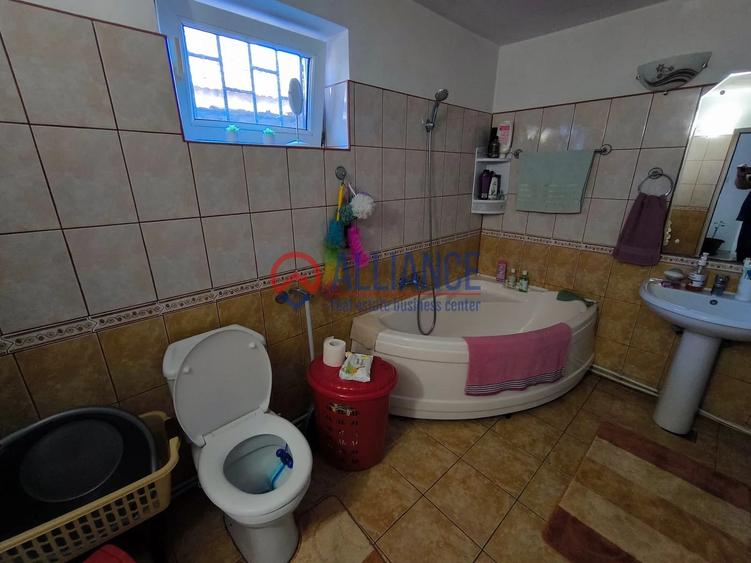 VIILE NOI - casa cu o curte generoasa disponibila imediat