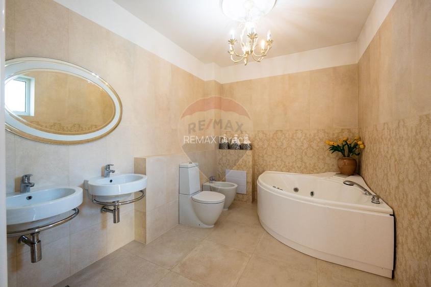 Casă de Lux de vânzare| Trivale- Pitești| 378mp Sdc| Teren 868mp - 33