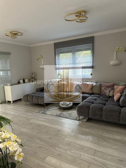 Casa in stil mediteranean, ultrafinisată 5 camere, 3 bai + curte.