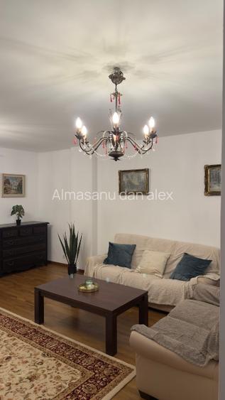 Apartament Central de inchiriat in bloc nou - 2