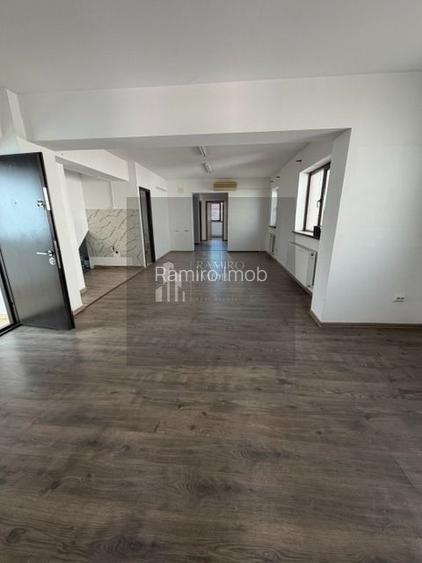 Spatiu Comercial / Birouri Metrou Aparatorii Patriei - 3