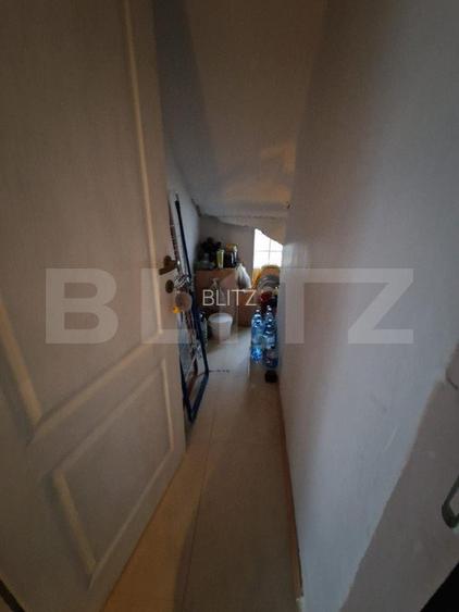 Casa de vanzare Podul Olt, zona centrala deosebita - 8