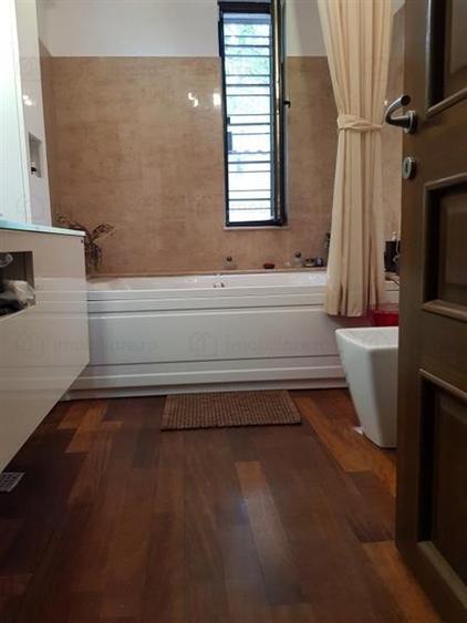 4 CAMERE CU TERASA DE 115MP, LANGA PARCUL VERDI