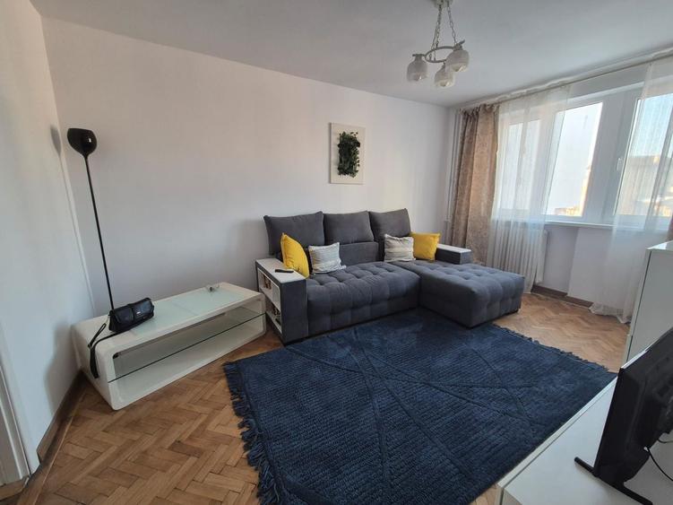 GARA APARTAMENT CU 2 CAMERE SEMI, MOBILAT UTILAT 47 MP PRET 89500 EURO