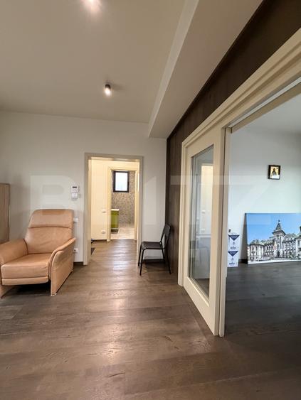 Apartament tip penthouse, 2 camere decomandate, terase panoramice, Rovine