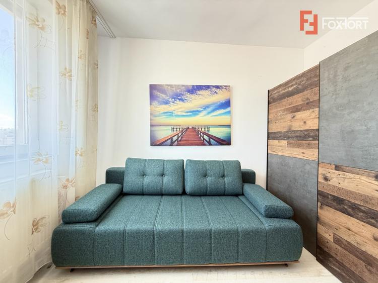 Apartament cu 3 camere, de vanzare in zona Circumvalatiunii