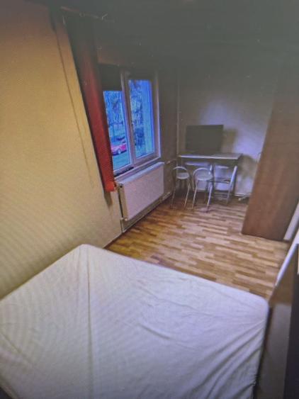 CIRESICA 2 CAMERE SEMI , GAZE 32 MP PRET 75000 EURO