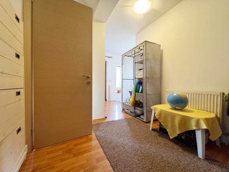 Casa individuala, 5 camere, 836 mp teren - Sanandrei