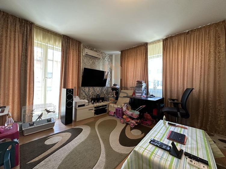 Apartament 2 camere cu loc de parcare, Etaj intermediar in Buna Ziua!