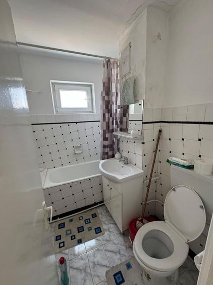 Apartament 3 camere decomandat- zona Tomis Nord