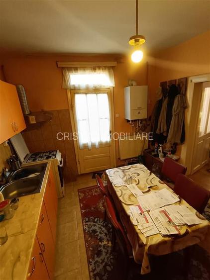 Casa pretabila 2 familii, 6 camere, teren 390 mp, zona Centrala - 14