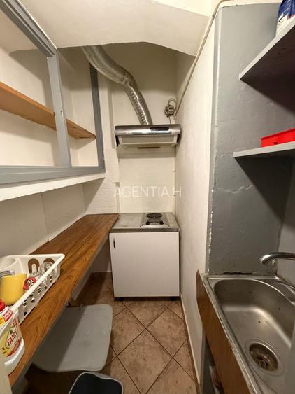Cismigiu- Brezoianu,   garsoniera 30mp, parter, centrala proprie, zona linistita - 4