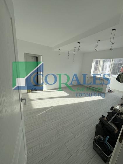 Etaj 2. Bloc izloat. Renovat!