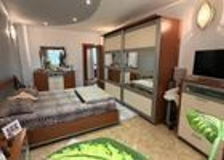 Apartament 3 camere de vanzare in zona Dristor