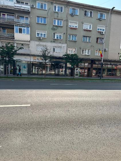 Inchiriez spatiu comercial ultracentral