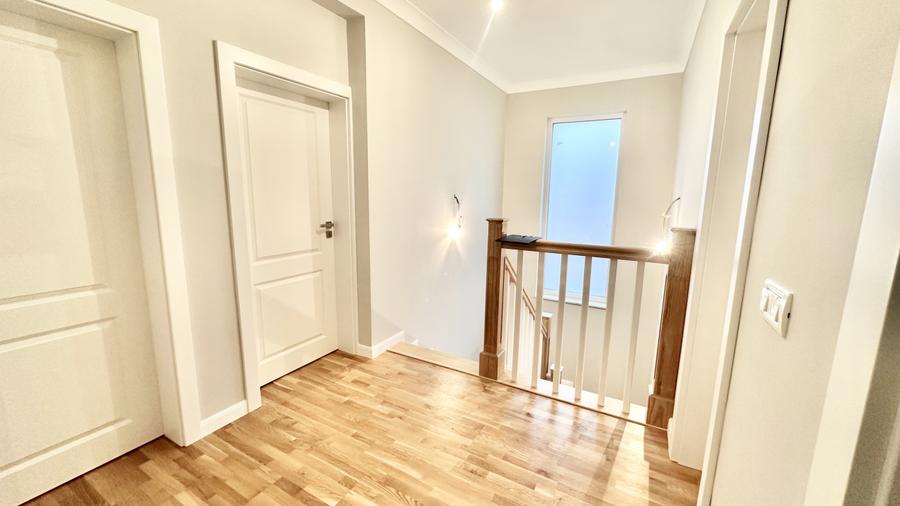 Duplex Premium cu 5 camere si teren de 360 mp in Mosnita Noua