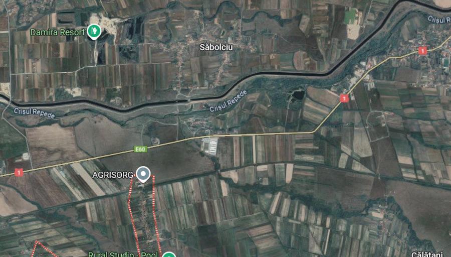 Teren intravilan cu front la E60, Sacadat, Bihor