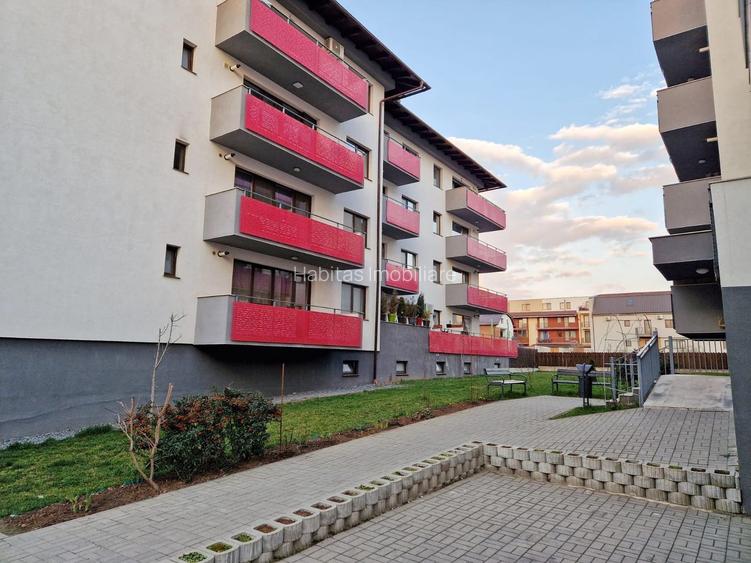 Ap 3 camere de închiriat, parcare, str Sub Cetate Floresti - 26