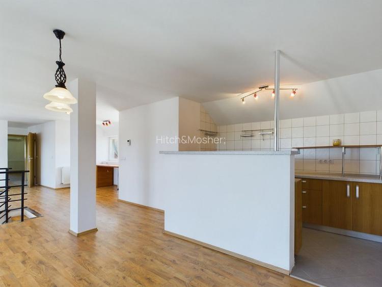 Apartament 4 camere, deosebit – mansardă spațioasa - 8
