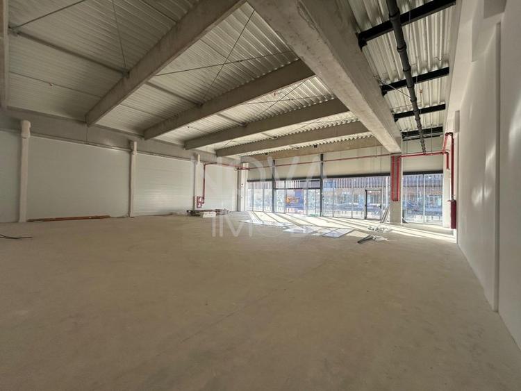 Spatiu comercial de inchiriat - Central, Cisnadie - de la 100 mp