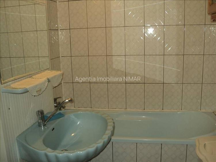 De inchiriat apartament cu doua camere in zona spitalul judetean Vrancea. - 9