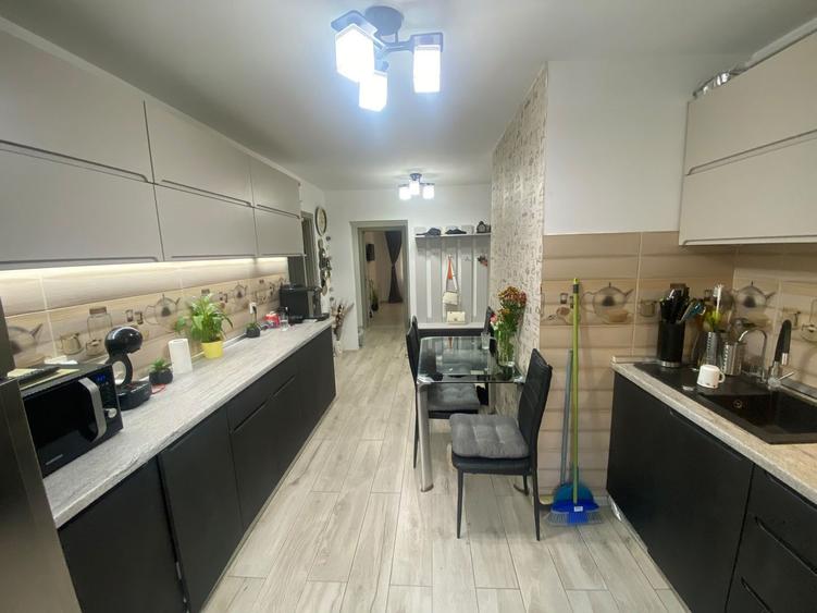 0 INVESTITII! APARTAMENT 3 CAMERE MODERN