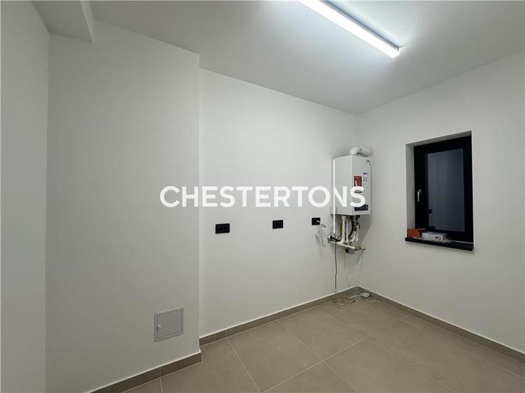 Vila lux +300mp teren , Domnesti