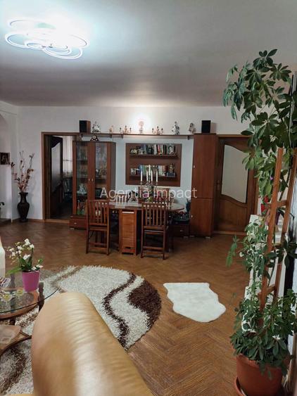 Vila D+P+E+M zona Hiperdia - 2