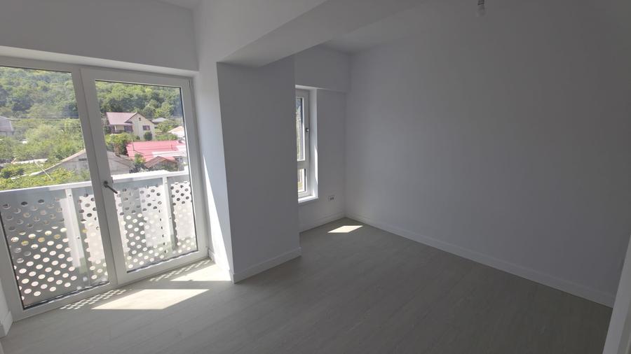 Apartament 2 camere decomandat • 76,10 mp  • Alexandru cel Bun