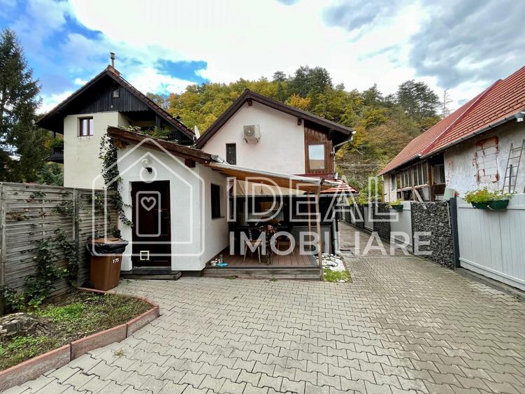 Casă individuală cu 5 camere și curte proprie - în Cisnădioara