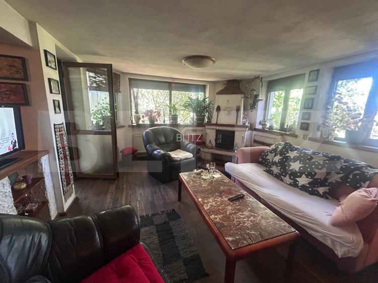 Casa, 199 mp utili, 10.200 mp teren, Pucioasa