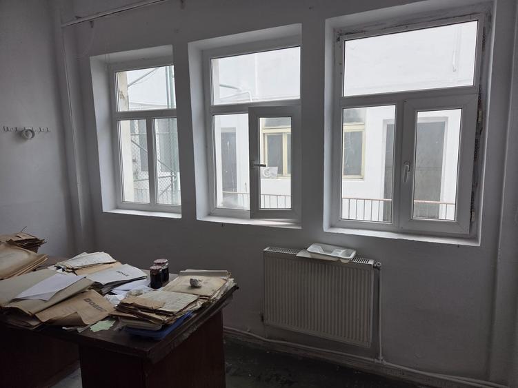 Urziceni Spatiu Comercial Supr desf 1968 mp S utla 1513 mp Teren 1493 mp