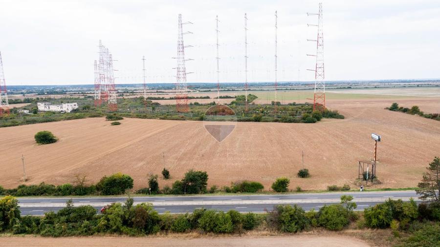 Teren intravilan 10.000mp Ciolpani, acces direct din DN1