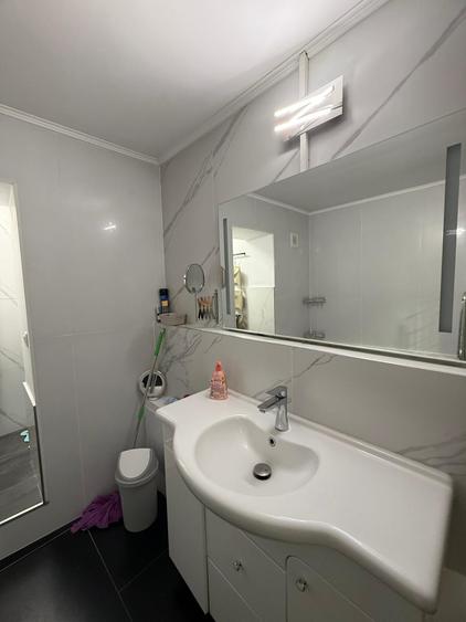 Apartament 3 camere pe 2 nivele central in vila zona Platinia