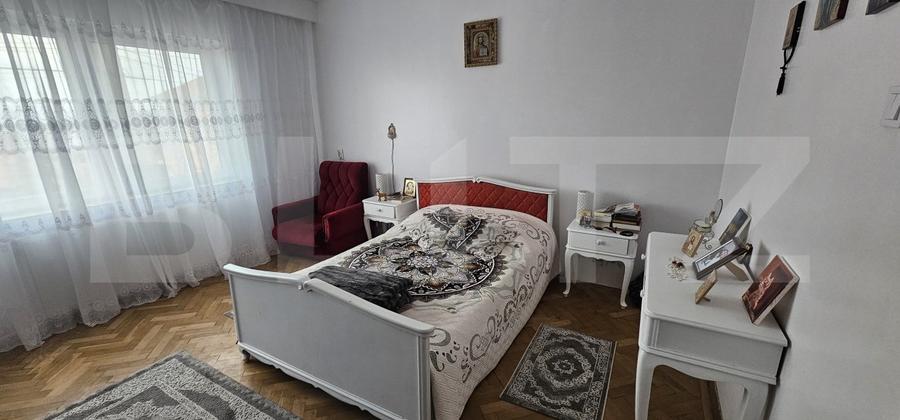 CASĂ CU VEDERE CĂTRE CASTELUL CORVINILOR – EXCLUSIVITATE BLITZ – COMISION 0%