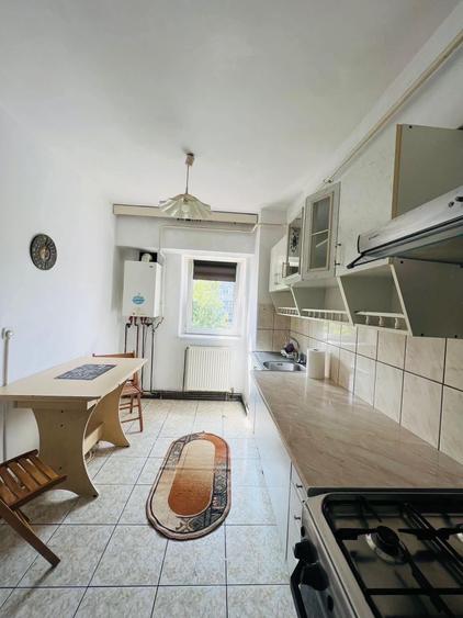 Apartament cu 2 camere, zona Pacurari - Lukoil