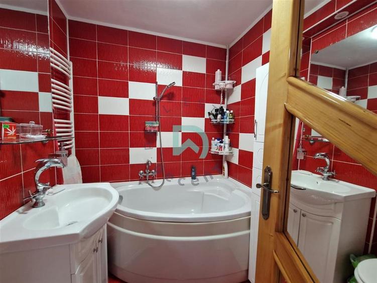 Apartament 4 camere, Tractorul, Brasov