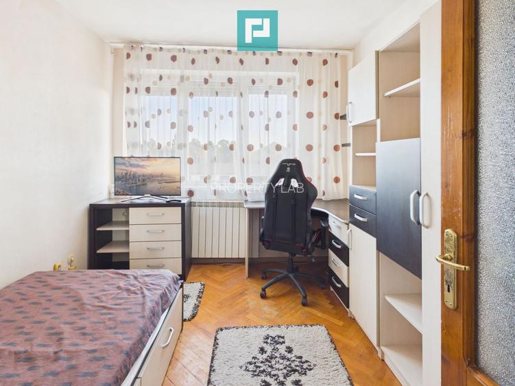 Apartament 3 camere de inchiriat - 360 €/lună