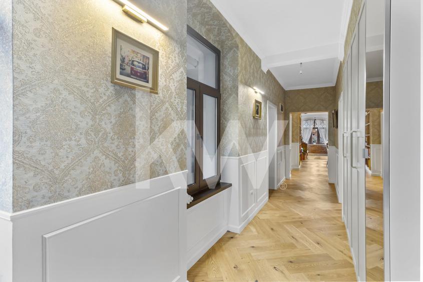Apartament unic în Centrul Istoric | 142 mp | Terasă cu vedere spre Tâmpa |