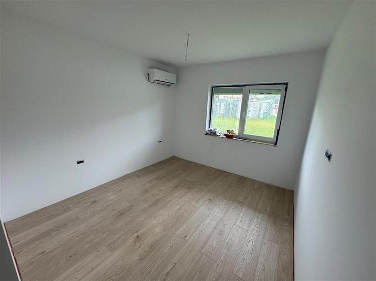 Sp comercial bloc nou, Expres Residence, 100 mp, 2 bai