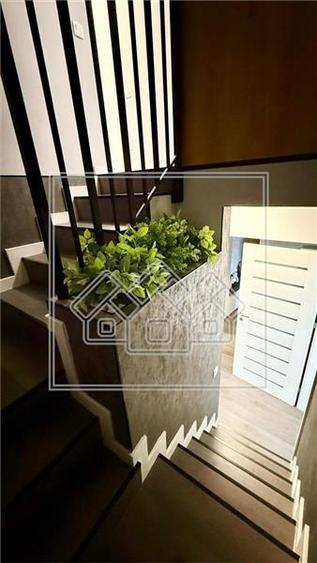 Apartament tip duplex de inchiriat in Sibiu – 5 camere, 119,5 mp si 2 balcoane –