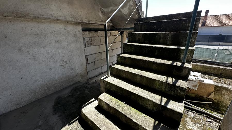 Vanzare Casa P+M Ampoi 3 Garaj 320 mp Teren Imprejmuita la asfalt Pozitie Firma