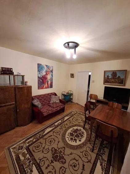 Apartament 3 camere, etaj 1 – Tătărași (Dispecer) – pet friendly